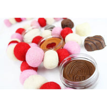 Load image into Gallery viewer, Valentines Making Chocolates Play Dough Kit