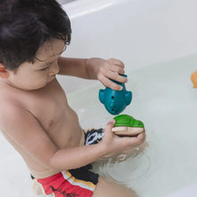 Load image into Gallery viewer, Sea Life Bath Set by Plan Toys
